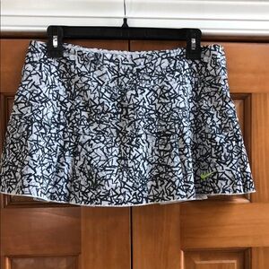Nike women’s Dri Fit skirt/skort
